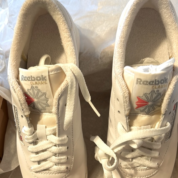 🩷HOST PICK🩷Reebok Princess White Classic Women US 9 1/2 Brand New in Box - Picture 4 of 16
